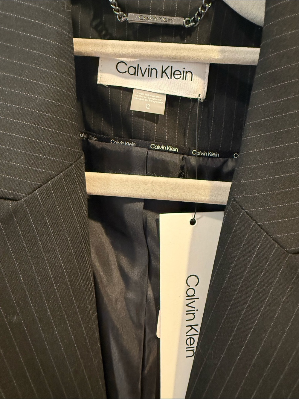 Calvin Klein Men's Black Pinstripe Double-Breasted Sleeveless Blazer Vest - Picture 3 of 6